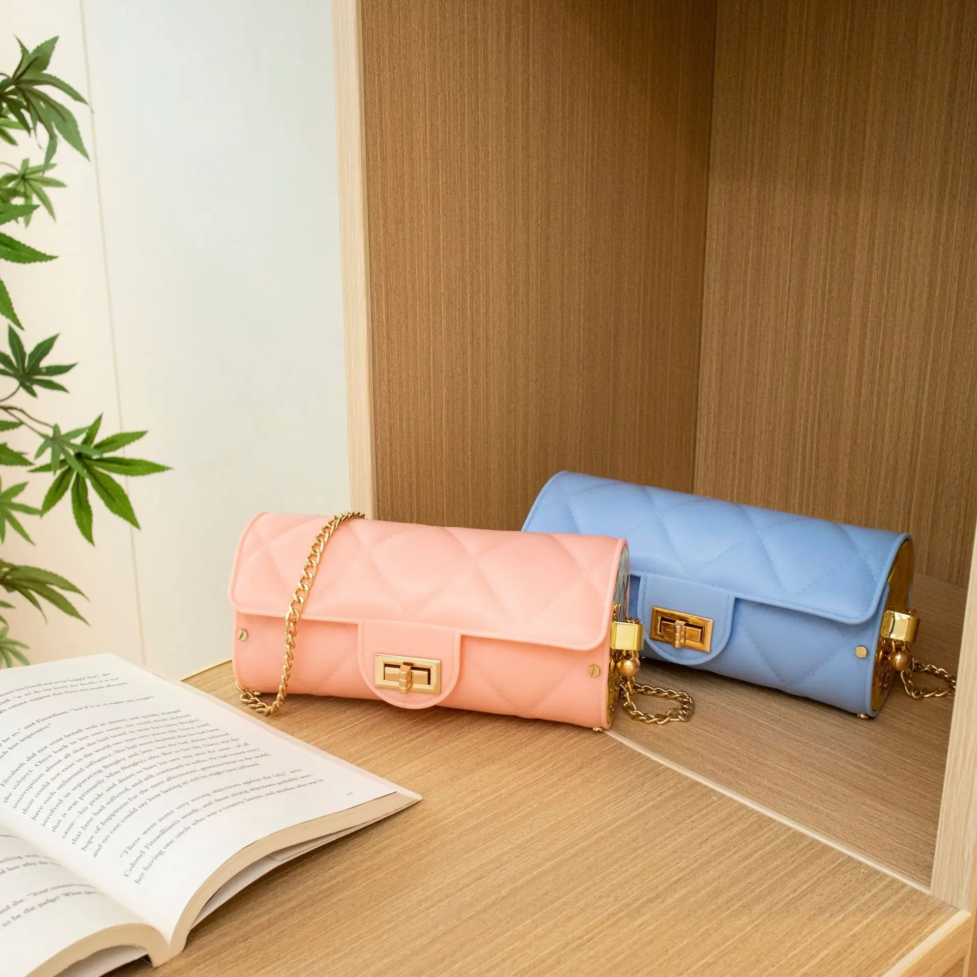 High Quality Jelly 2024 Ladies Fresh and Sweet Phone Bag Fashion Women's Shoulder Bags