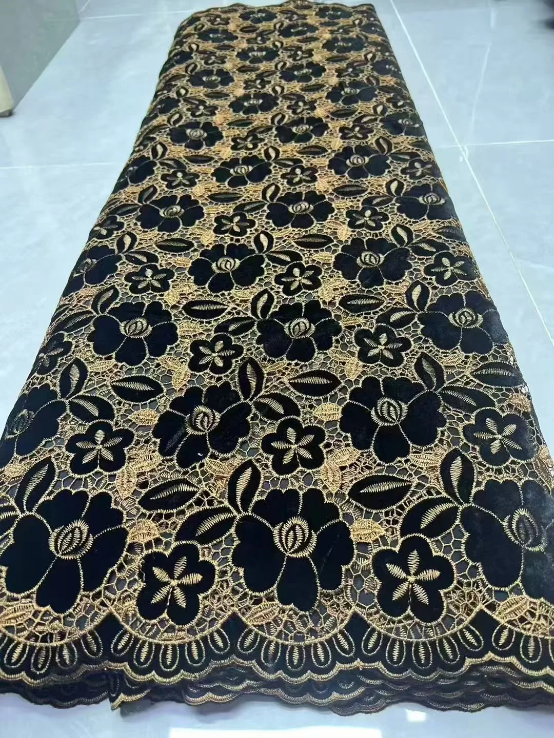 

African Velvet Lace Fabrics 2024 High Quality Women Party Women Embroidery Nigerian French Lace Materials For Wedding Material