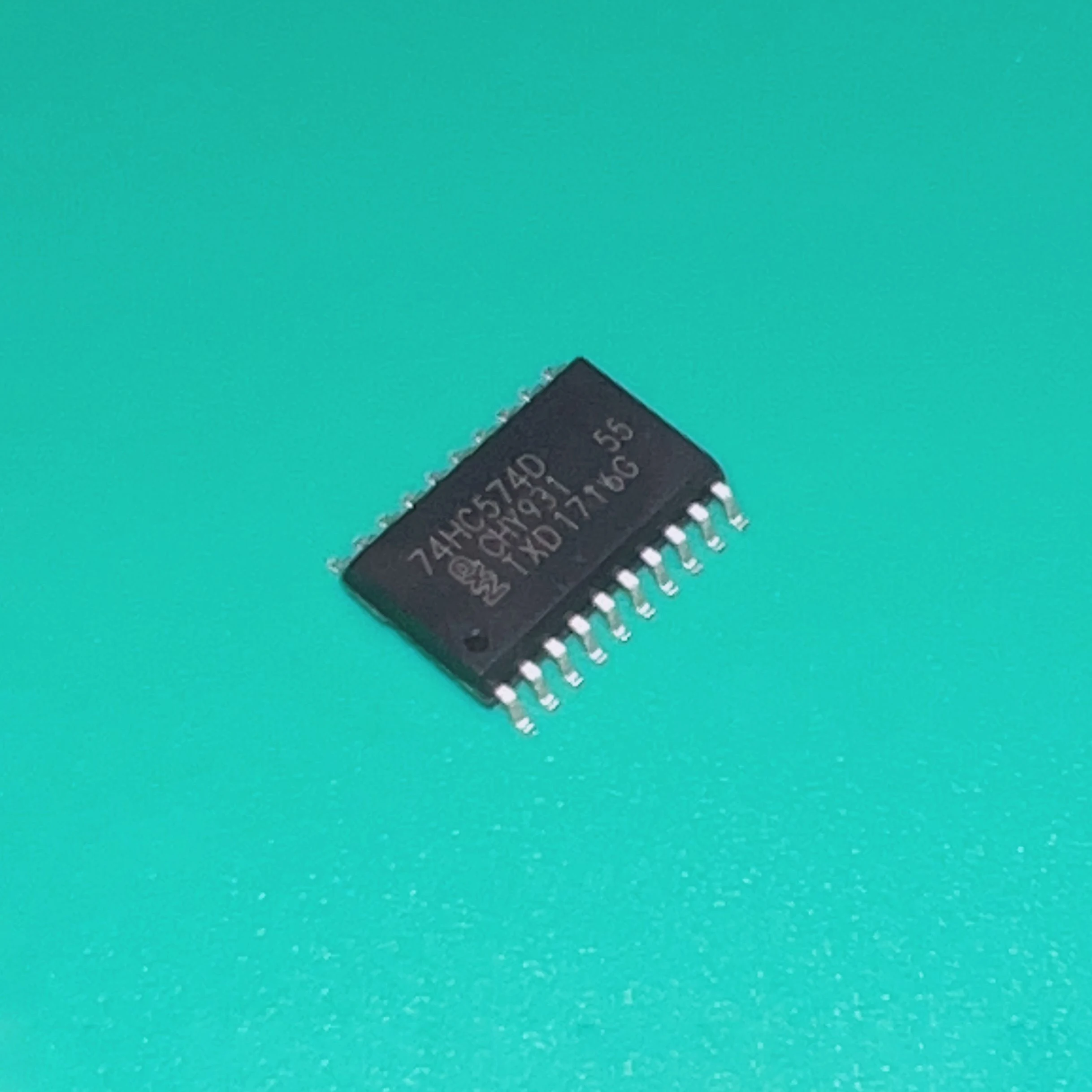 

10pcs/lot 74HC574D SOP20 74HC574 D IC FF D-TYPE SNGL 8BIT 20SOIC 74HC574D,652 74HC 574D 74H C574D 74 HC574D 74HC574D652