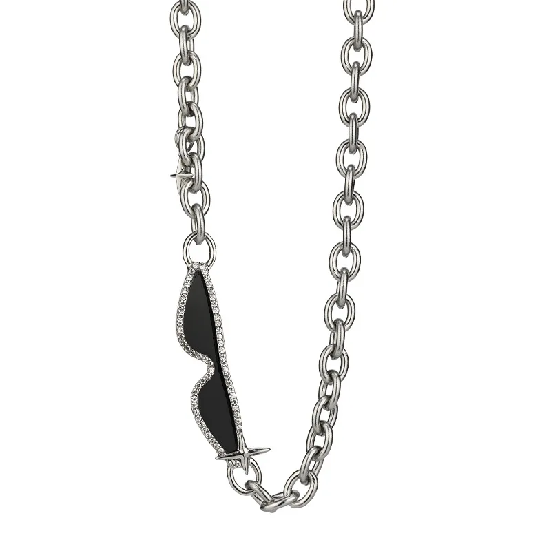 Nuove collane in acciaio al titanio, collane personalizzate sulla clavicola e collane in stile cool