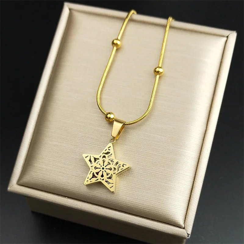 

Star Pentagram Pendant Necklace Women Stainless Steel Gold Color Carved Flower Crystal Clavicle Chain Necklace Wedding NZZZ44S04