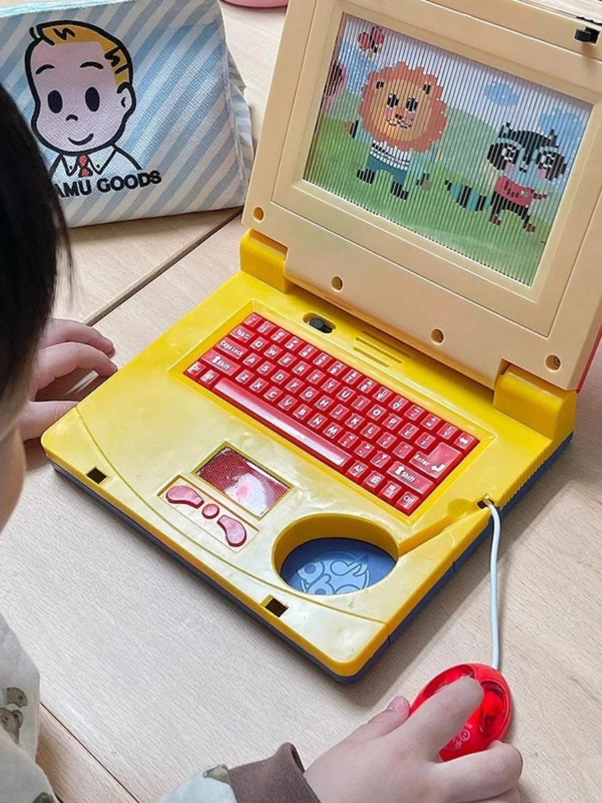 

Детский развивающий ноутбук-игрушка: светящийся, говорящий, музыкальный, мультяшный, обучающий, развивающий, тренировочный