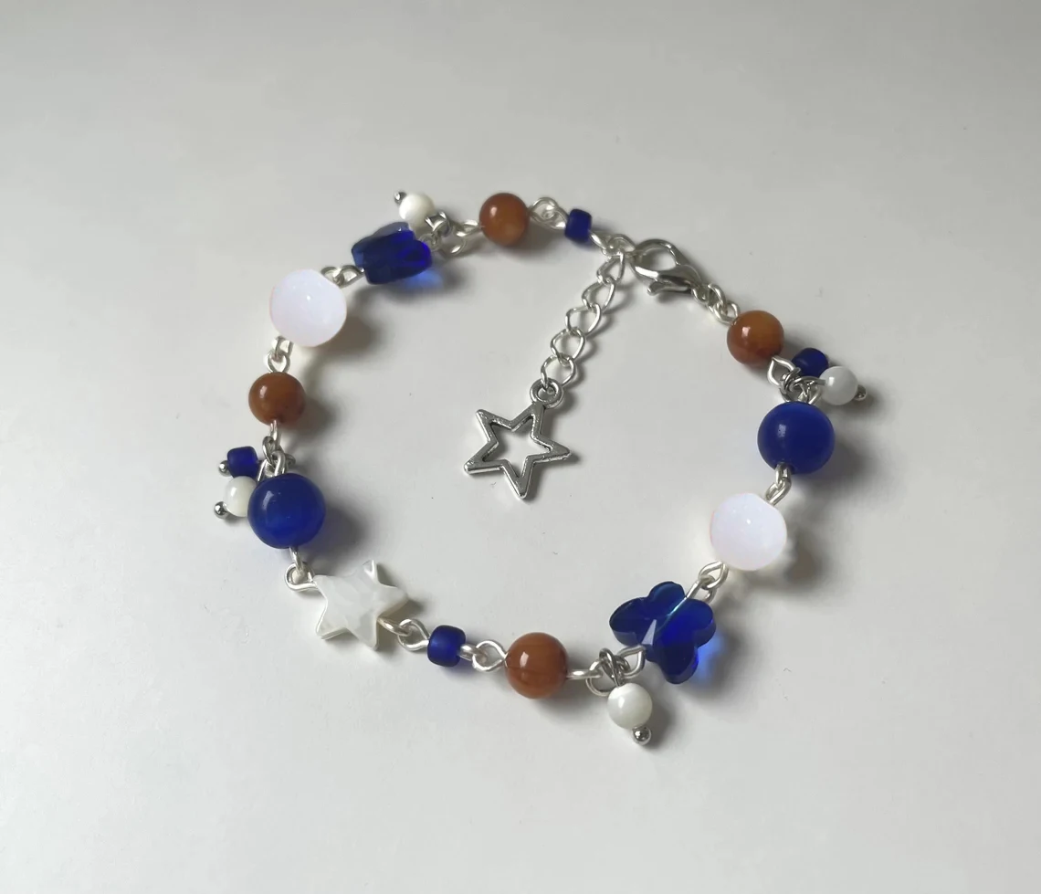 Handmade txt freefall inspired beaded bracelet | KPOP jewelry | handmade bracelet | moa gift | blue and white jewelry