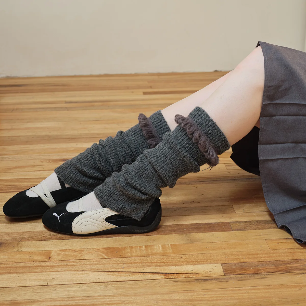 Leg Warmers Fringe Trim Wool Blend Korean Knitted Warm Mid Calf Socks for Women Girls Y2K Harajuku Fashion Knee Sleeve