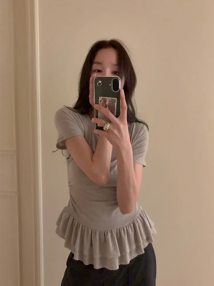 

Slim Fit ort Sve T-irt Korean Sle Design Sensation Fake Two-Piece with Ruffle Hemline Commute Creative round Ne Top
