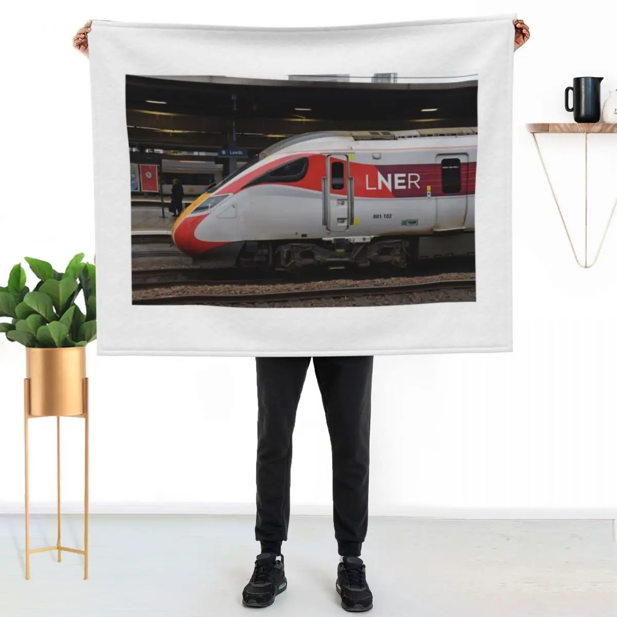 LNER Azuma high speed train Throw Blanket Designers Cute Plaid Bed covers Cute anime Beach Blankets