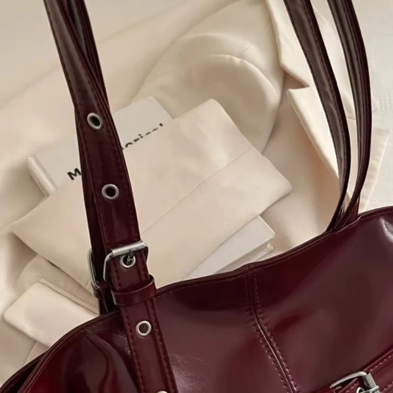 Solid-color Versatile Tote Bag for Women High-quality Suede Buckle-designed Bucket Commuter Bag