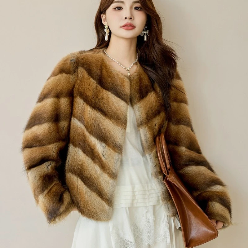 เสื้อโค้ทขนกระรอกแท้สำหรับผู้หญิง ฤดูหนาว 2025 คุณภาพสูง คอวี ขนหนา หรูหรา เสื้อแจ็คเก็ตสำหรับผู้หญิง