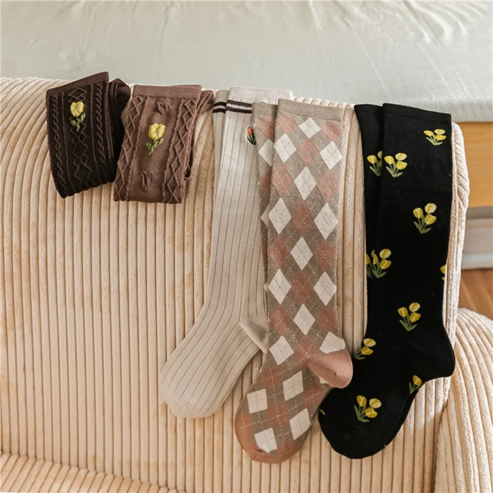 Autumn Fashion Kawaii JK Trendy Lolita Jacquard Pattern Knitting Socks Long Socks Female Tulip Stockings