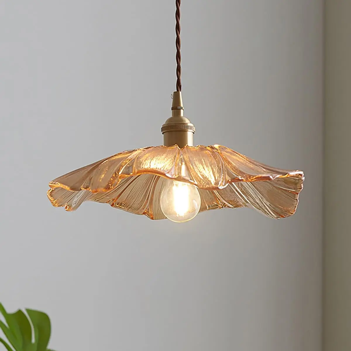 Vintage Copper Floral Design Glass Pendant Light Height Adjustable E27 Hanging Lamp for Kitchen Island Dining Room Bedroom