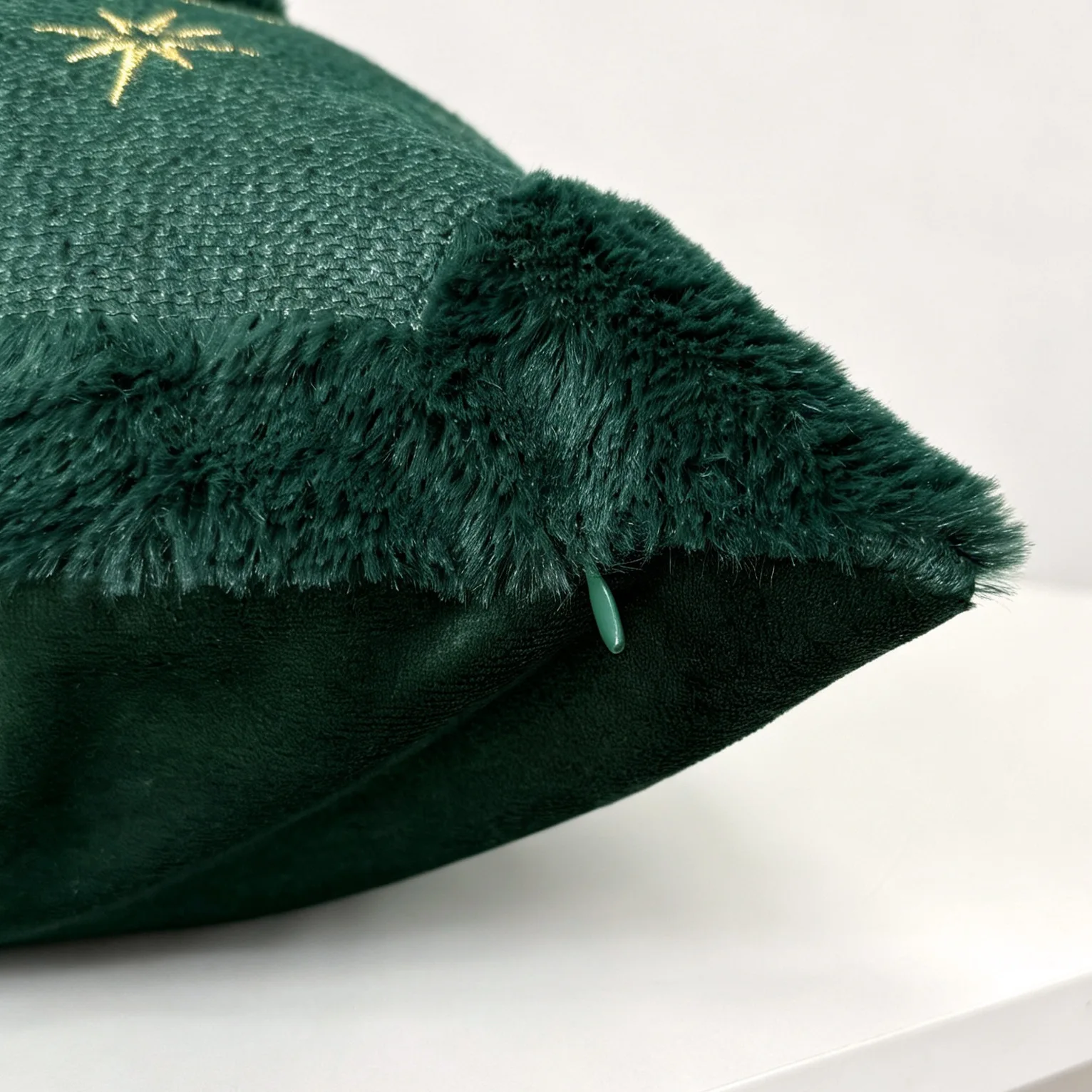 Weihnachtlicher grüner Kissenbezug mit gestickten Schneeglocken und Schleifen, Sofadekoration, Kissenbezug, Kopfteil-Kissenhülle – Detail 7