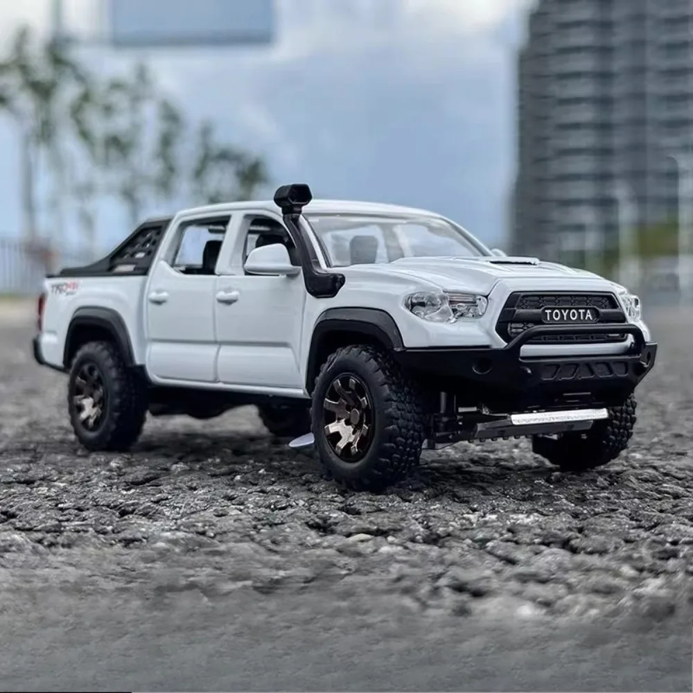 

1:32 Scale TACOMA Alphard Car Model Toy Metal Body Rubber Tires Vehicle Sound Light Pull Back Wheel Steering Models Boys Gifts