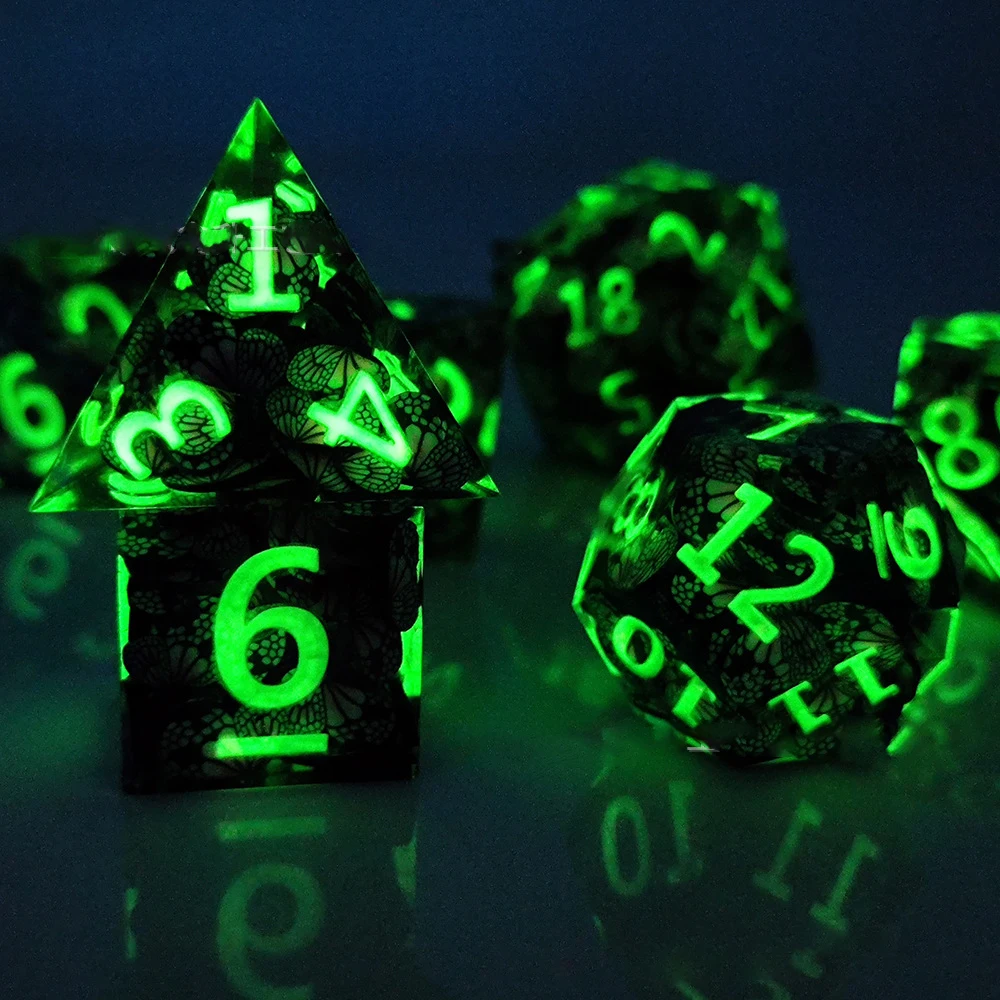 New Glow-in-the-dark Resin Dice D&D Set Handmade Polyhedral Resin Dice with Sharp Edge DND D6 D20 Dice for TRPG Game