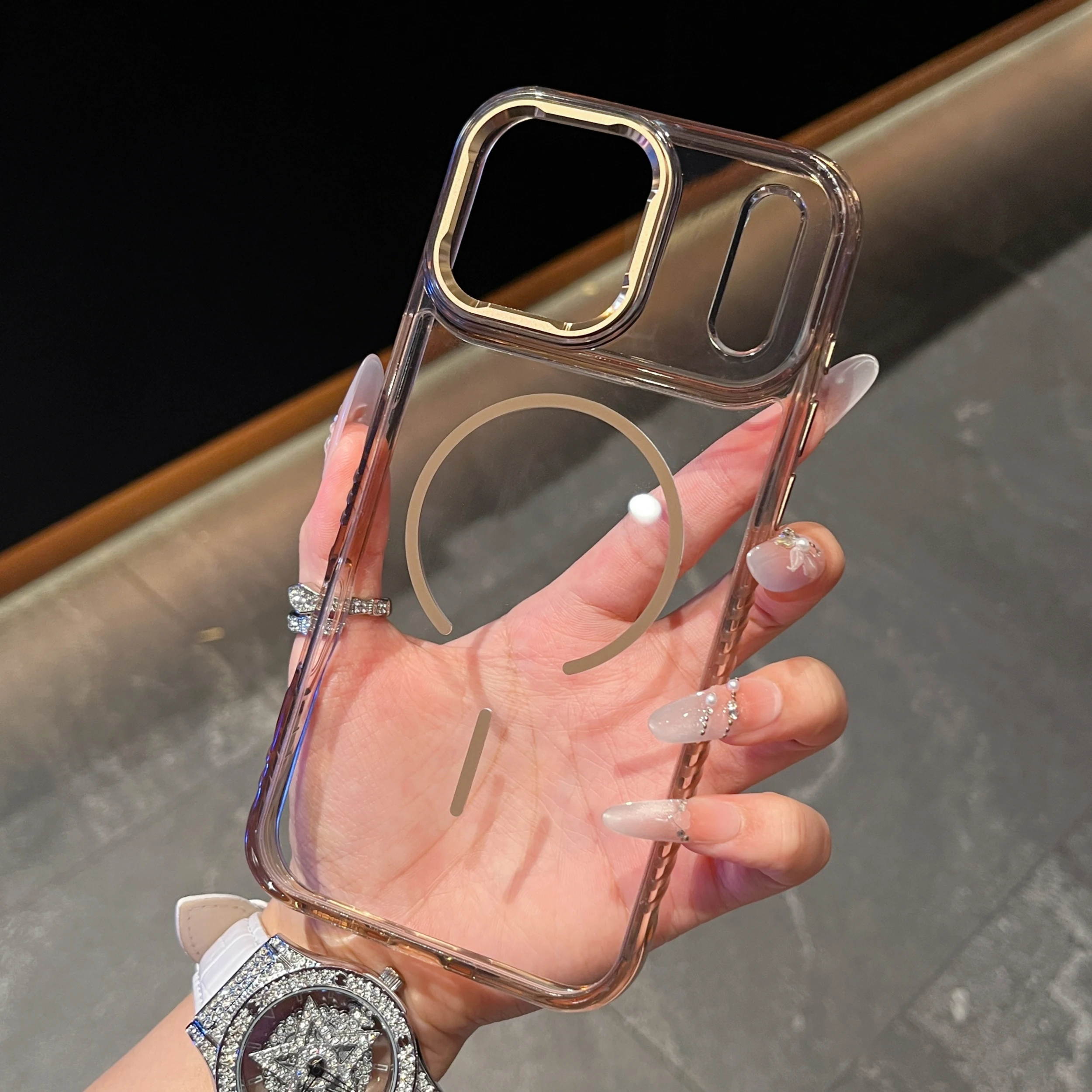 หรูหราสำหรับแม็กเซฟเคสโทรศัพท์ชาร์จไร้สายแบบแม่เหล็กสำหรับ iPhone 17Air 17Pro 17 Pro Max กันกระแทกปกแข็งโปร่งใส