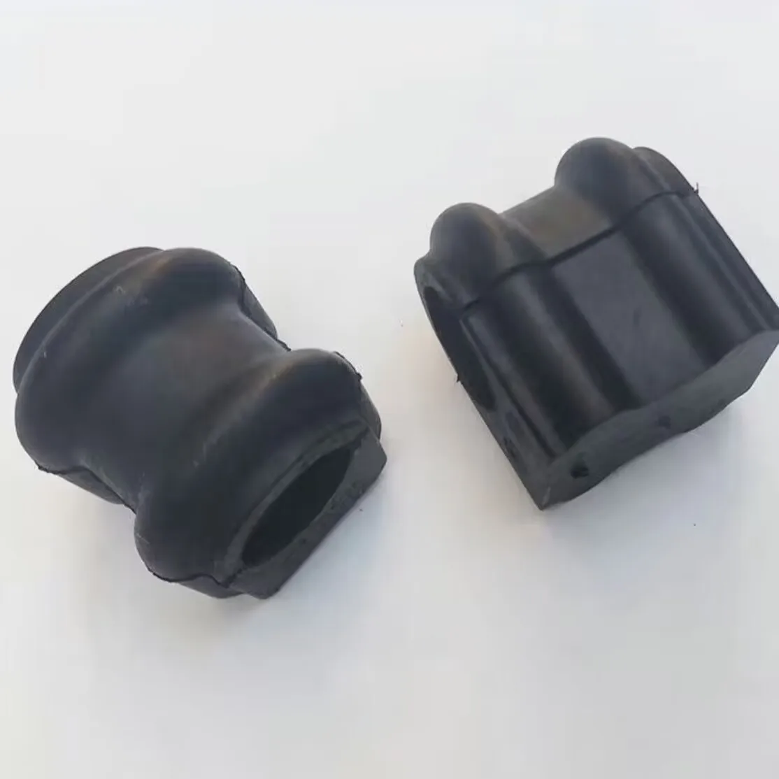 

2pcs/set Front stabilizer bar bushing to JAC Refine S3 Sei 3