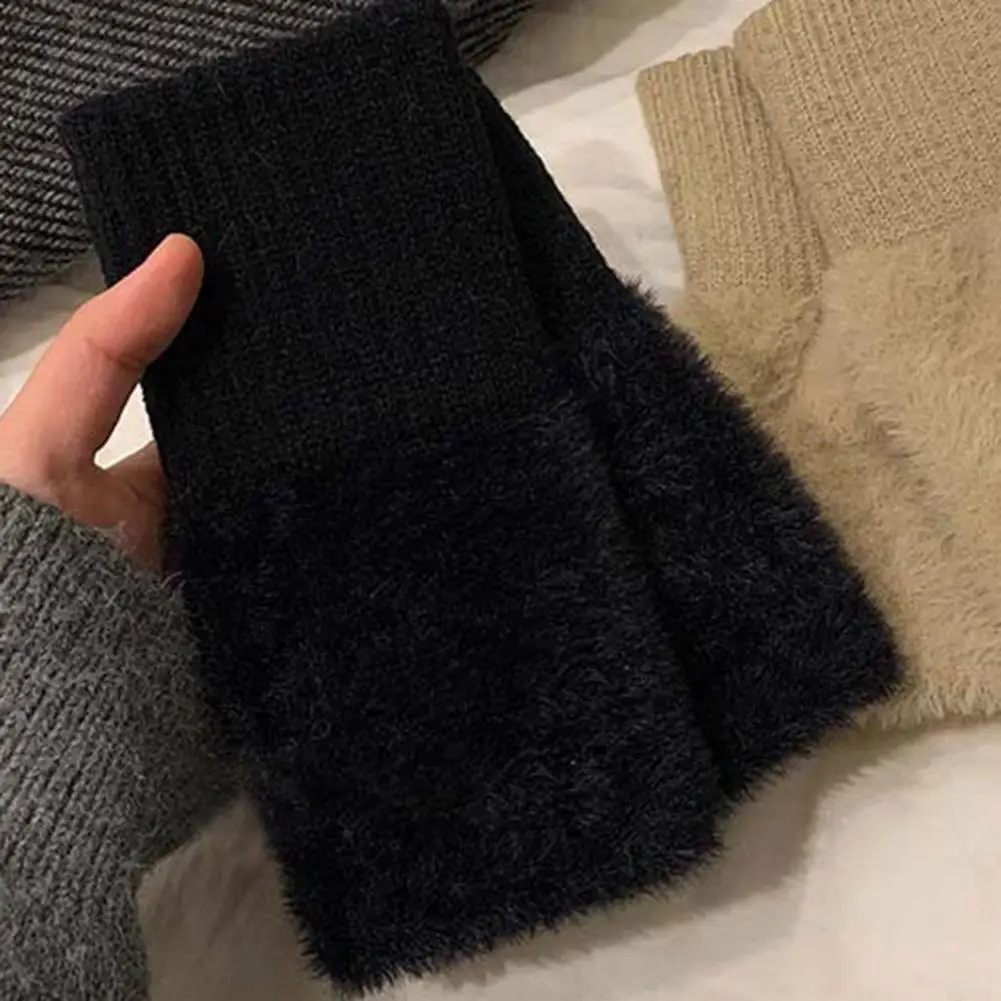 Winter Outdoor Gloves Polyester Gloves Women's Winter Cycling Gloves with Plush Warmth Non-slip Grip for Cold for Windproof image 6