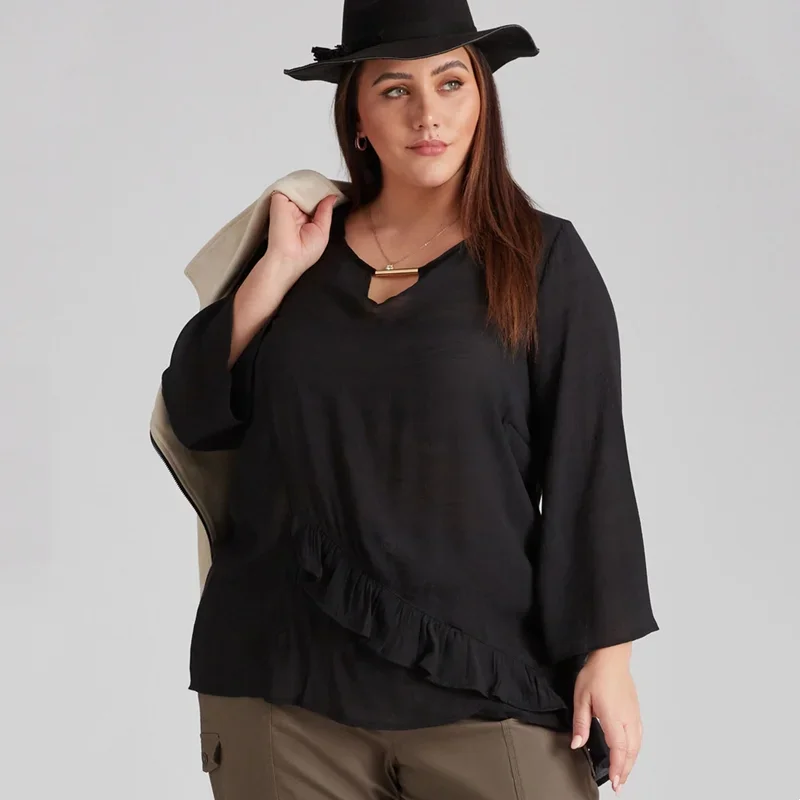 Plus Size Flare Ärmel lose Frühling Herbst lässige Bluse Frauen Barhals asymmetrische Rüschen Saum schwarz hi niedrige Tunika Tops 7xl