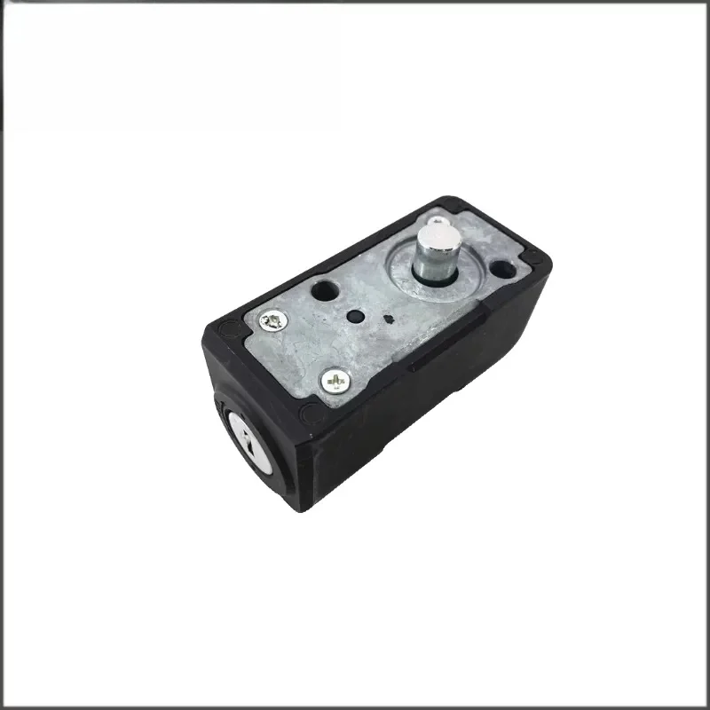 Motorcycle Ignition Key Electric Door Lock Fuel Tank Cover Lock Is Suitable for Xindazhou Honda SDH300 Rebel CM300/500