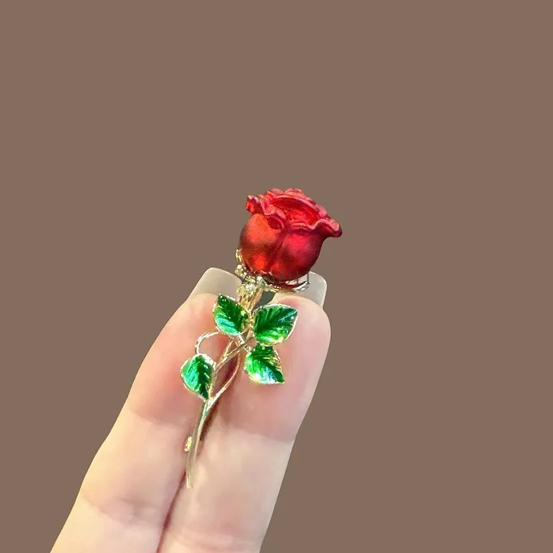 Легкая роскошная брошь в виде розы, женские аксессуары, темпераментные универсальные аксессуары для костюма