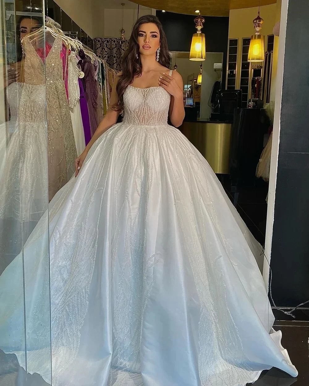 

2025 Exquisite Beading Wedding Dress Spaghetti Straps Square Neck Sequin Lace Up Satin Princess Bridal Gowns Vestido De Noiva