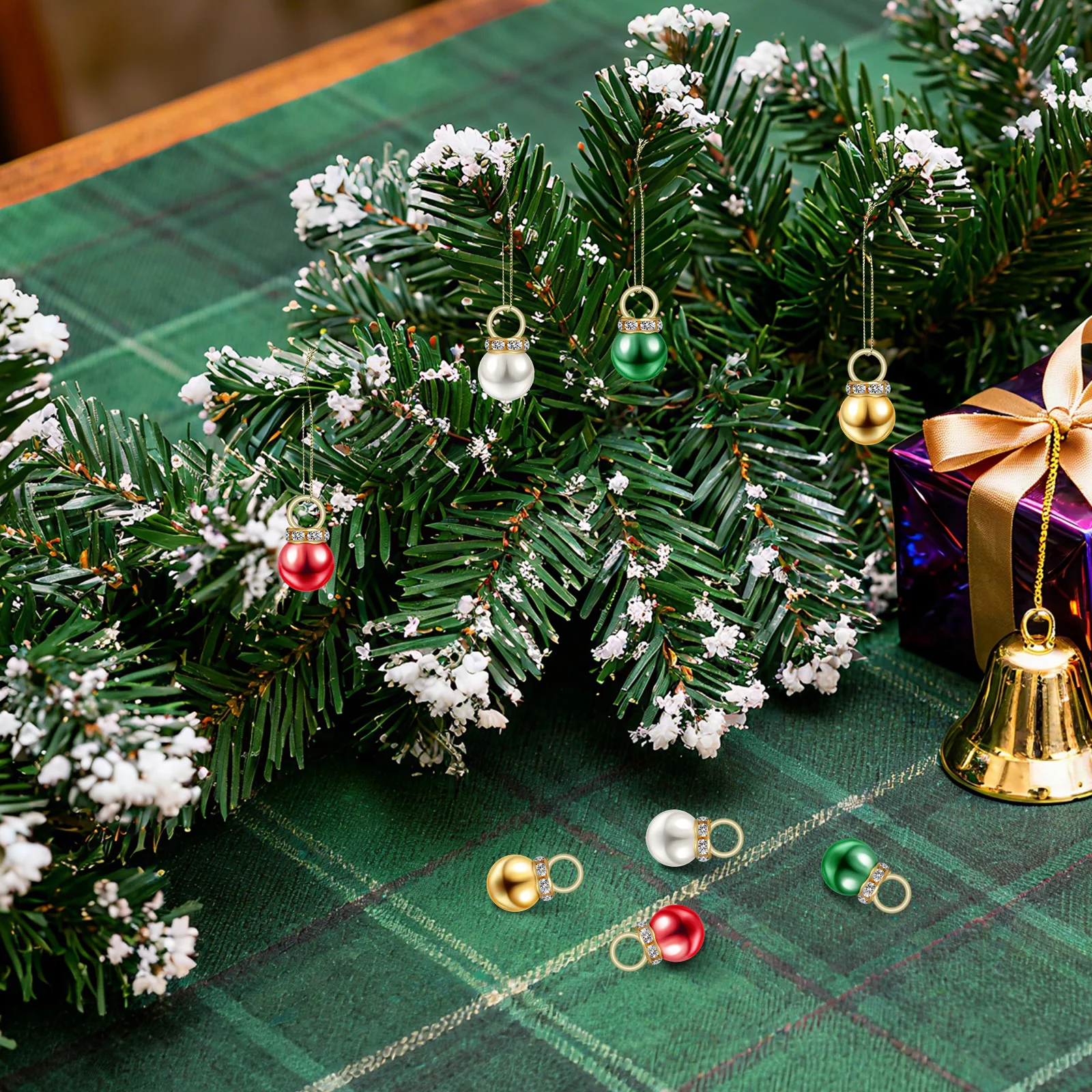 

Hanging Ball Decoration Christmas Holiday Tree Balls Baubles for Xmas Ornament Hanging Ornaments Xmas Glitter Decorations