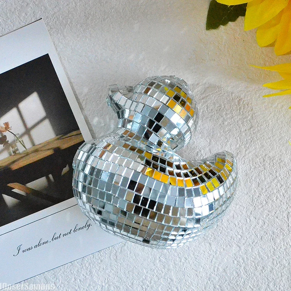 New Duck Sculpture Disco Ball Interior Glitter Light Reflected Eye-Catching Pop Art for Bar Modern Home Desktop Creative Decor