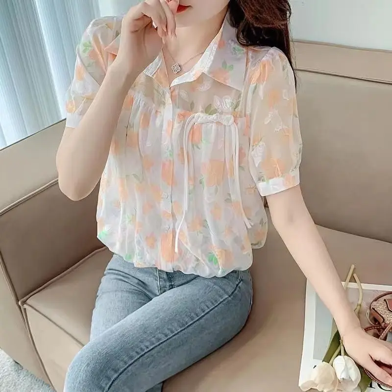 Moda risvolto stampato pieghe bottoni camicie con lacci abbigliamento femminile 2025 estate nuova manica corta allentata top coreani camicette dolci