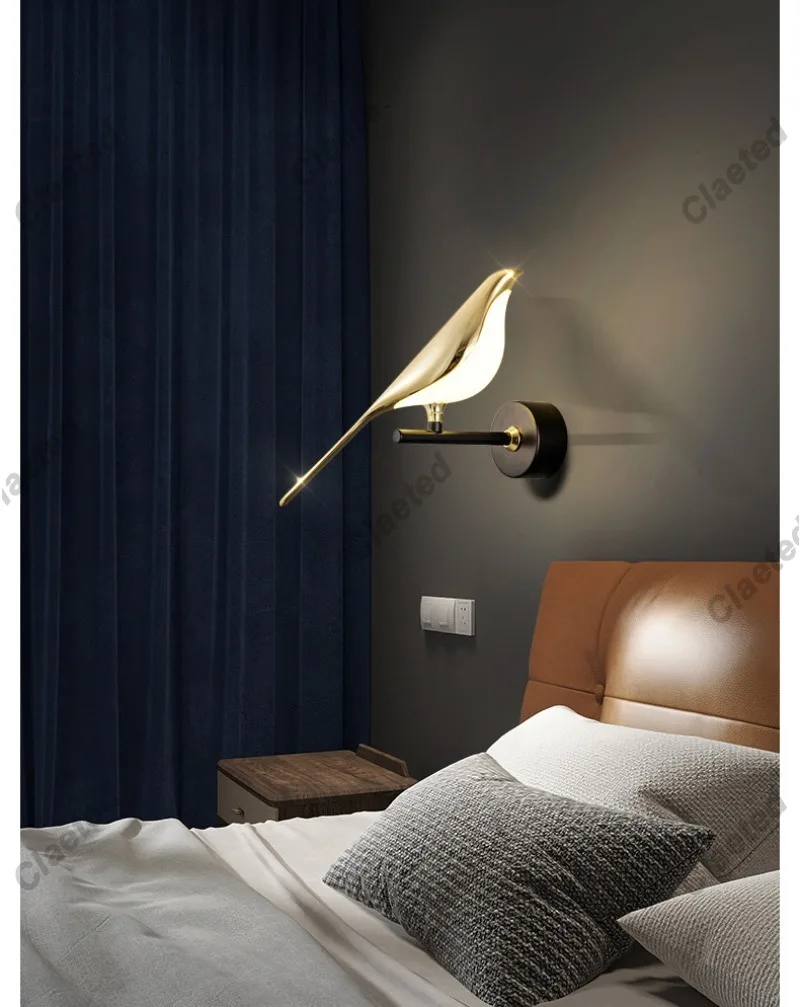 Creative LED 360 ° Rotating Magpie Shaped Wall Lamp Bedroom Bedside Lamp Indoor Living Room Hotel Lighting Decoration Wall Lamp