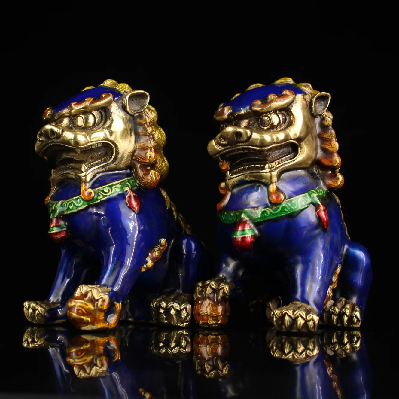 Colección de templo Tibetano de bronce antiguo, estatua de León esmaltado Cloisonne, un par de Watchman, puerta de León, Dios Amass, riqueza, Casa de la ciudad, 4"