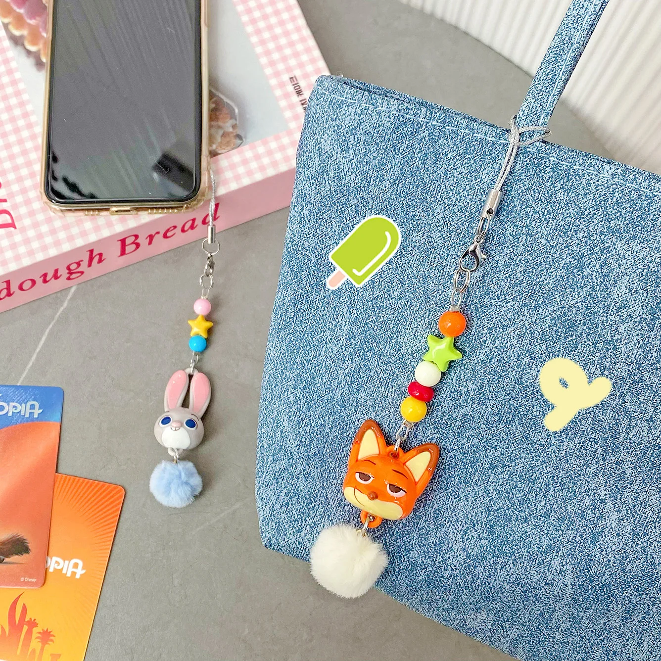 2pcs For Zootopia Keychain Nick Wilde Design Couple Keychain Backpack Charm, Birthday/Christmas Gift