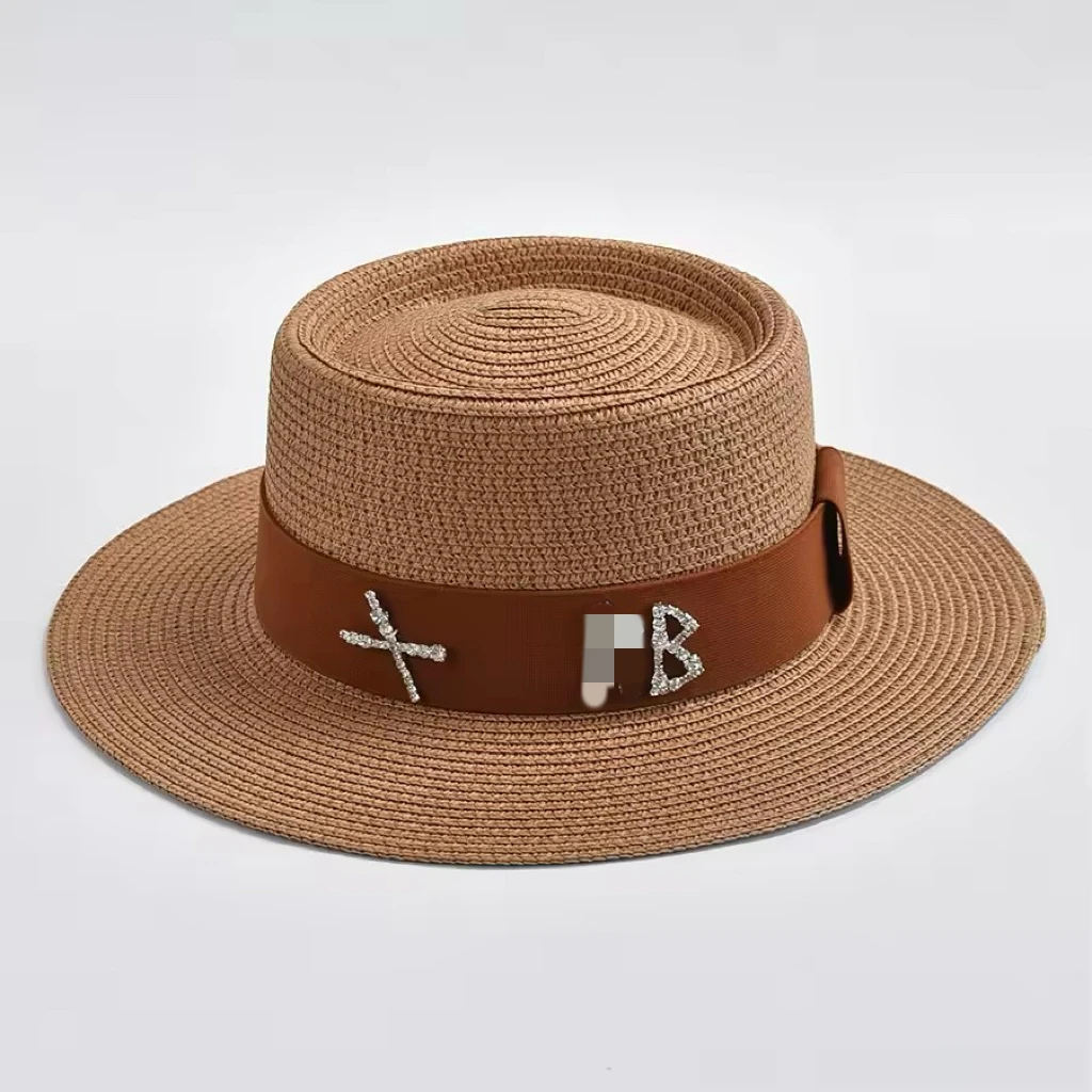 Sombreros de paja con letras RB de Metal para mujer, elegantes sombreros de verano para vacaciones, Boater, sombrero para el sol de playa al aire