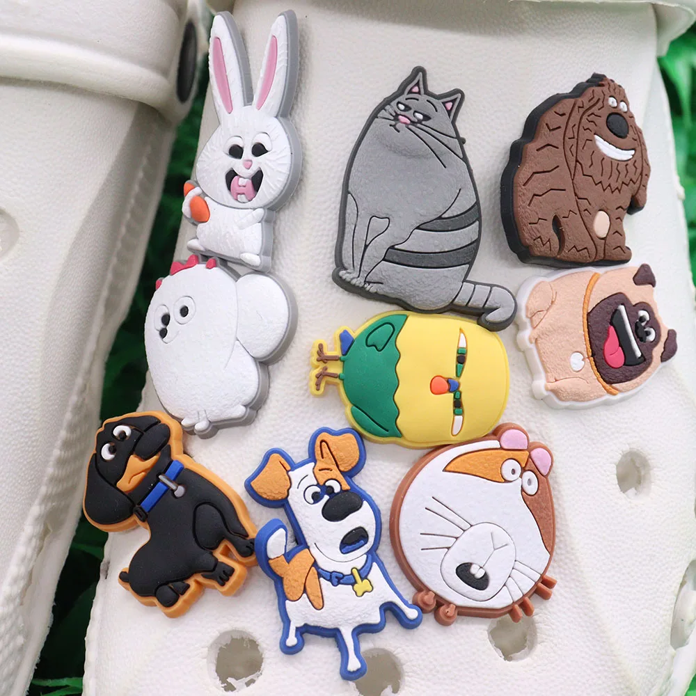 1-9Pcs The Secret Life of Pets Boys Girls Shoe Buckle Charms Lovely Rabbit Dogs Max PVC Decorations DIY Backpack