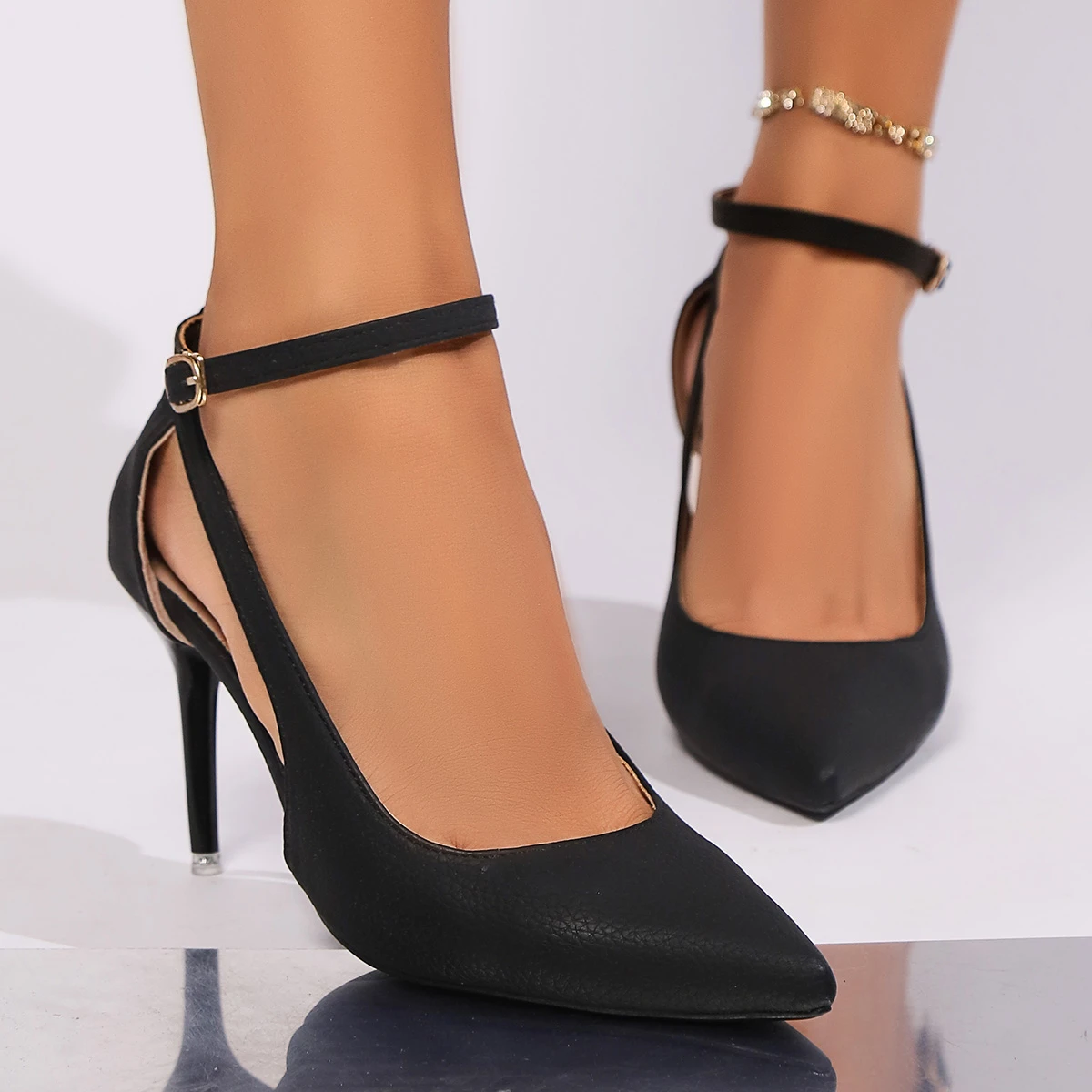 Women\'s Shoes 2024 High Quality Solid Color Pointed Toe Shallow Mouth Hollow One-word Buckle Strap Stiletto Women\'s High Heels