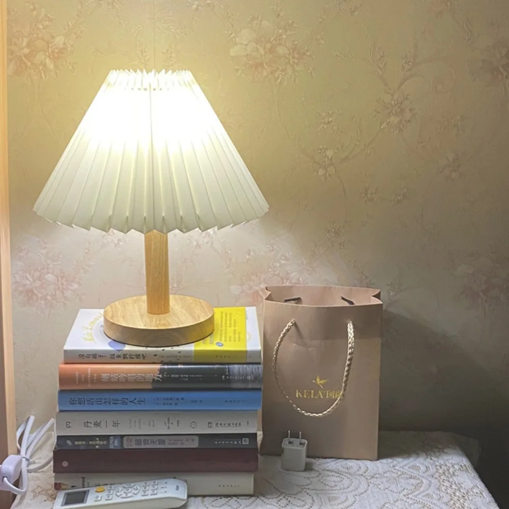 

Pleated Table Lamp Ins DIY Ceramic Table Lamps for Living Room Home Deco Cute Lamp Led Bulb Beside Lamp Bedroom Lamps