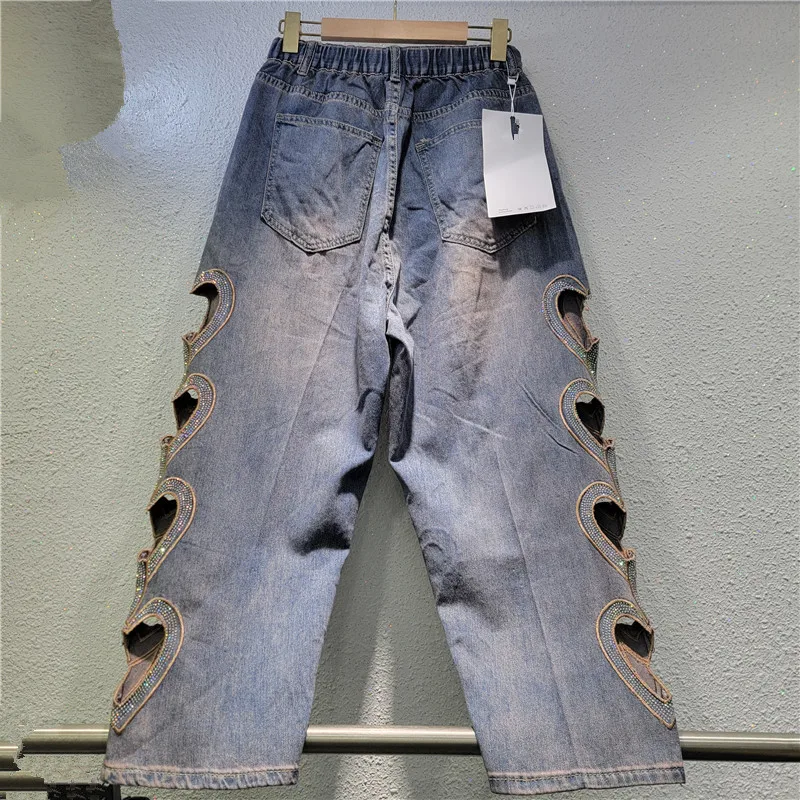 Design Sense Heart-shaped Hollow Out Harlan Jeans for Women in Early Spring 2025 Fashionable and Slim Retro Cropped Pants