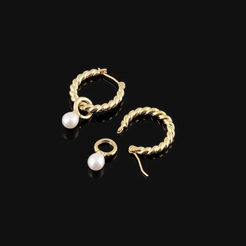 New Simple Fried Dough Twists Earrings Versatile Mosquito Incense Plate Earclip Earhole Free Female Gift Wholesale