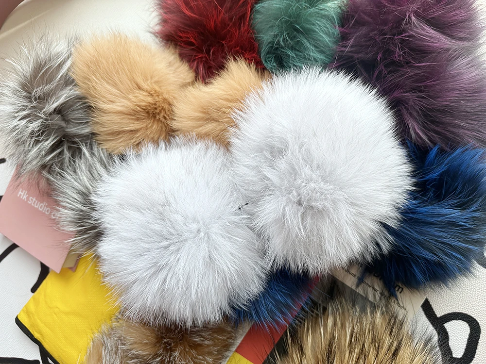 2026 New Style Fox Fur Cuff Arm Warmer Lady Bracelet Real Fur Wristband Glove High Quality Fox fur Cuffs Hot Sale Wrist Warmer