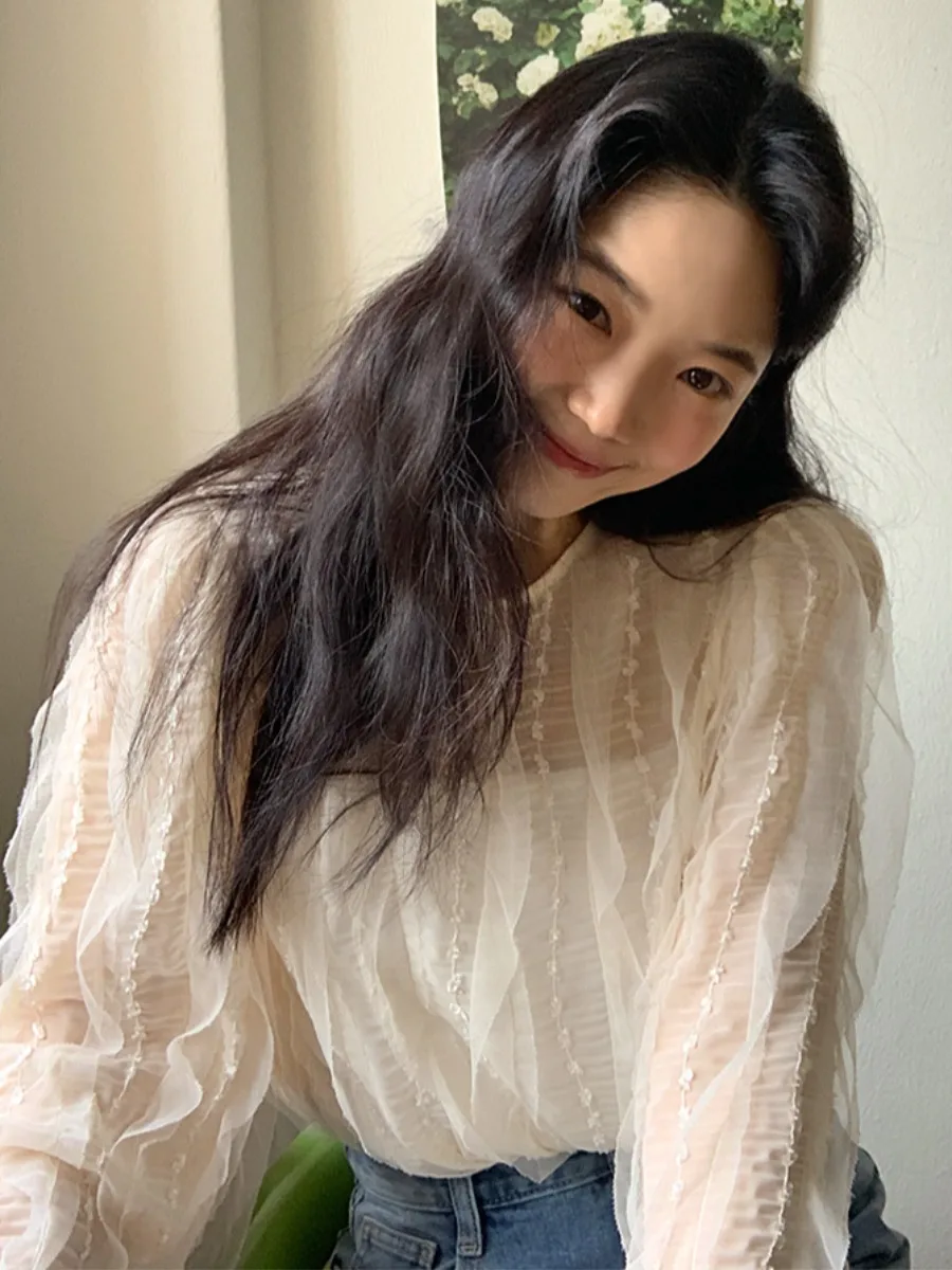 

Lace Trim Me irt Women's Chic round Ne Loose Slimming Semi-Transparent Anti-Aging Versatile Top Trendy Lantern Sve