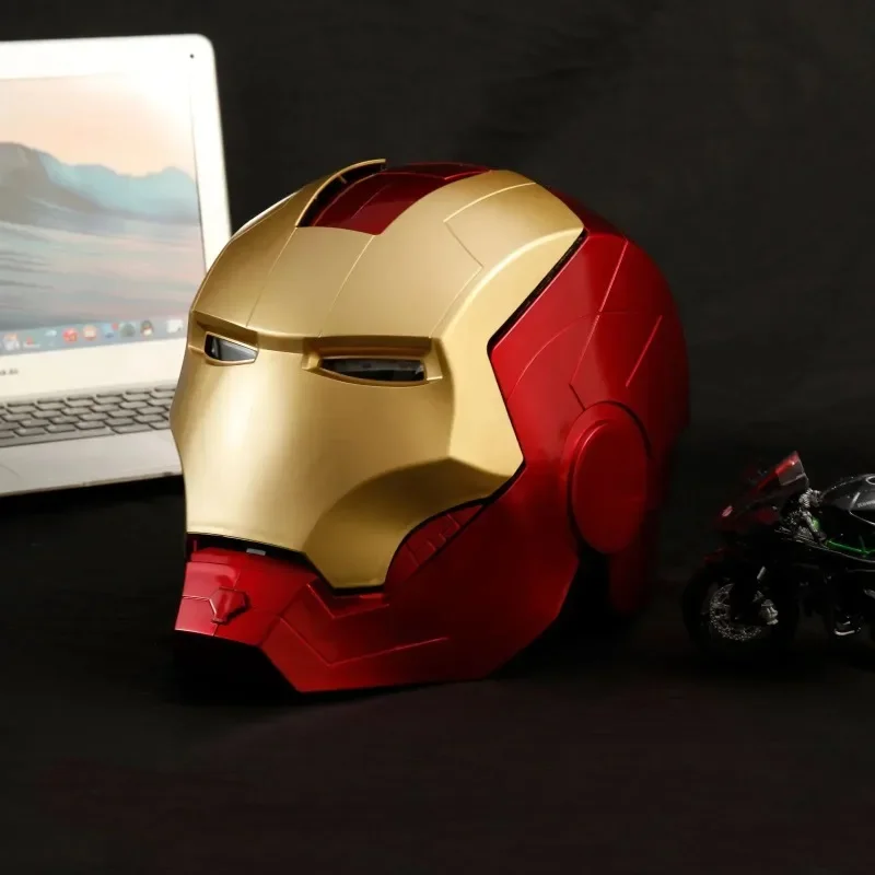Filmperipheriegeräte Superheld Iron Man Helmmaske mit LED-Licht Modell Rollenspiel 1/1 Bühnenshow Party Requisiten Cosplay Zubehör