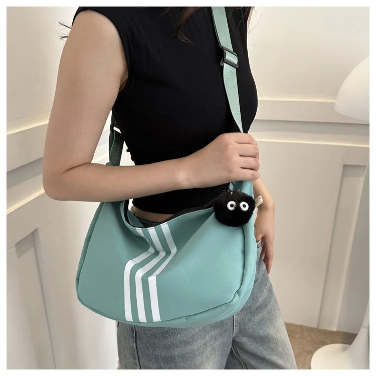 

Водонепроницаемая женская сумка-оксфорд с клецками, сумка в форме полумесяца, женская спортивная сумка через плечо, большая вместительная дорожная сумка для отдыха на груди