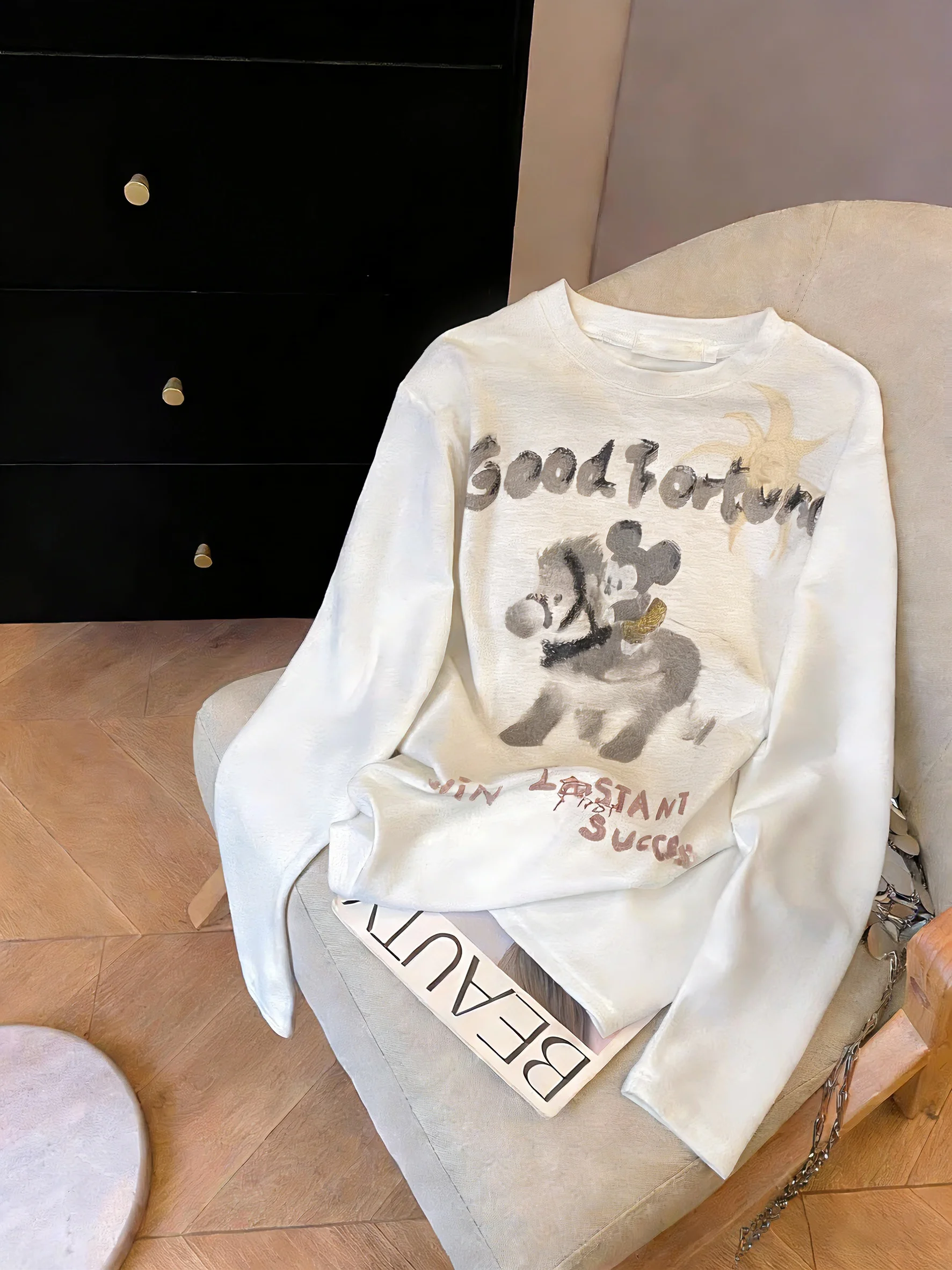 

Модная женская свободная футболка с длинным рукавом, тонкая, повседневная, на весну-осень, с мультяшным принтом, антивозрастная, в европейском стиле