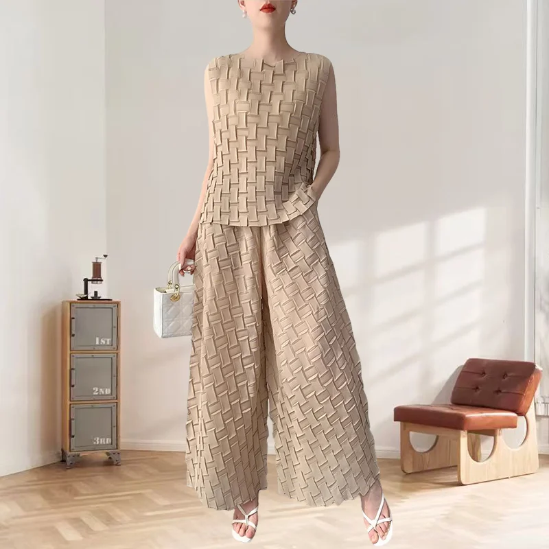 

Miyake Pleated Trouser Suit Women 2025 Summer New Fold Top+flared Trousers Comfortable Casual Design Sense Niche Pleat Clothing