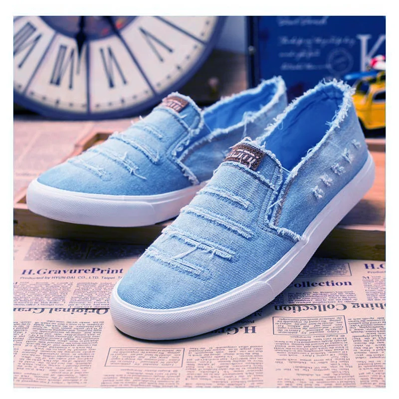 Spring Summer Canvas Shoes Men Fashion Denim Shoes Slip-on Mens Casual Shoes Hot Sale Ins Cool Shoes Male Loafers