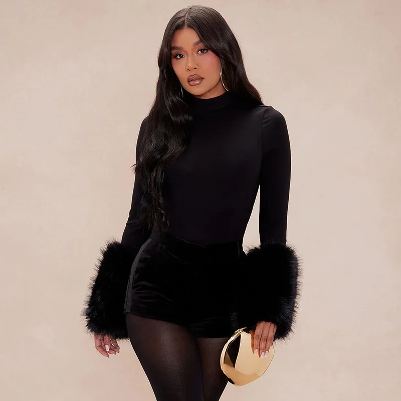冬のセクシーな女性用ツーピースセット、長袖ファーパッチワークボディスーツとショートパンツセット、女性用お揃いストリートウェア、2025年新作