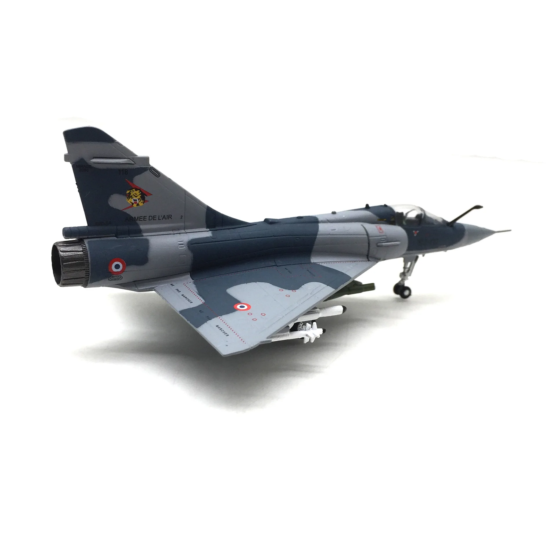 1:100 scala francia Mirage 2000 Mirage Attack Fighter simulazione modelli di aerei in lega decorazioni per la casa regali per adulti