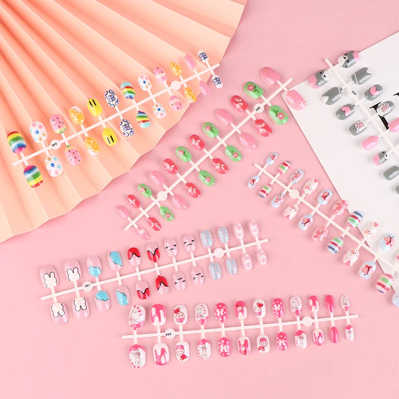 Kids Cartoon Pattern Design Wearing Fake Nails Strips Nail Tips Special Manicure Popular Children False Nails Press