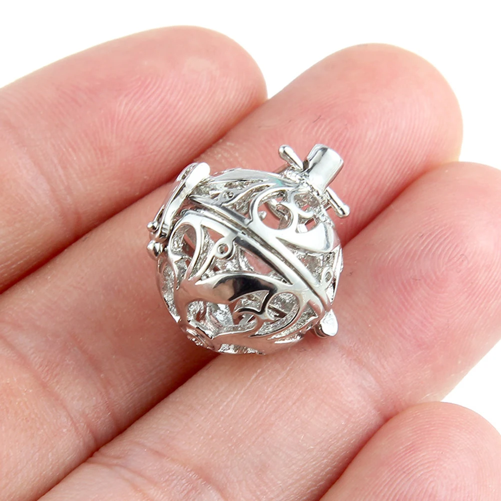 

6pcs Essential Oil Pendant Hollow-Out Ball Aromatherapy Home Fragrance Necklace DIY Jewelry Making Geometric Accessories