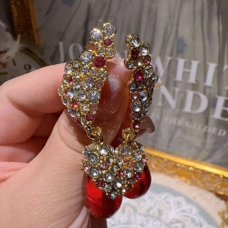 

Vintage Red Glaze Water Drop Earring Rhinestone Bridal Women Hem Of A Skirt Luxury Jewelry Designer Quality Gold Color Christmas