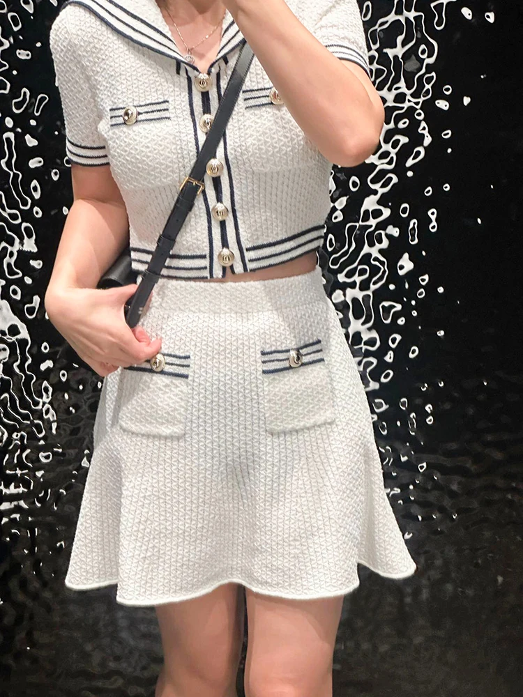 

SP Home South Oil Высококачественный женский вязаный топ для колледжа с темно-синим воротником + f Комплект юбки ort Sve Полиэфирное волокно