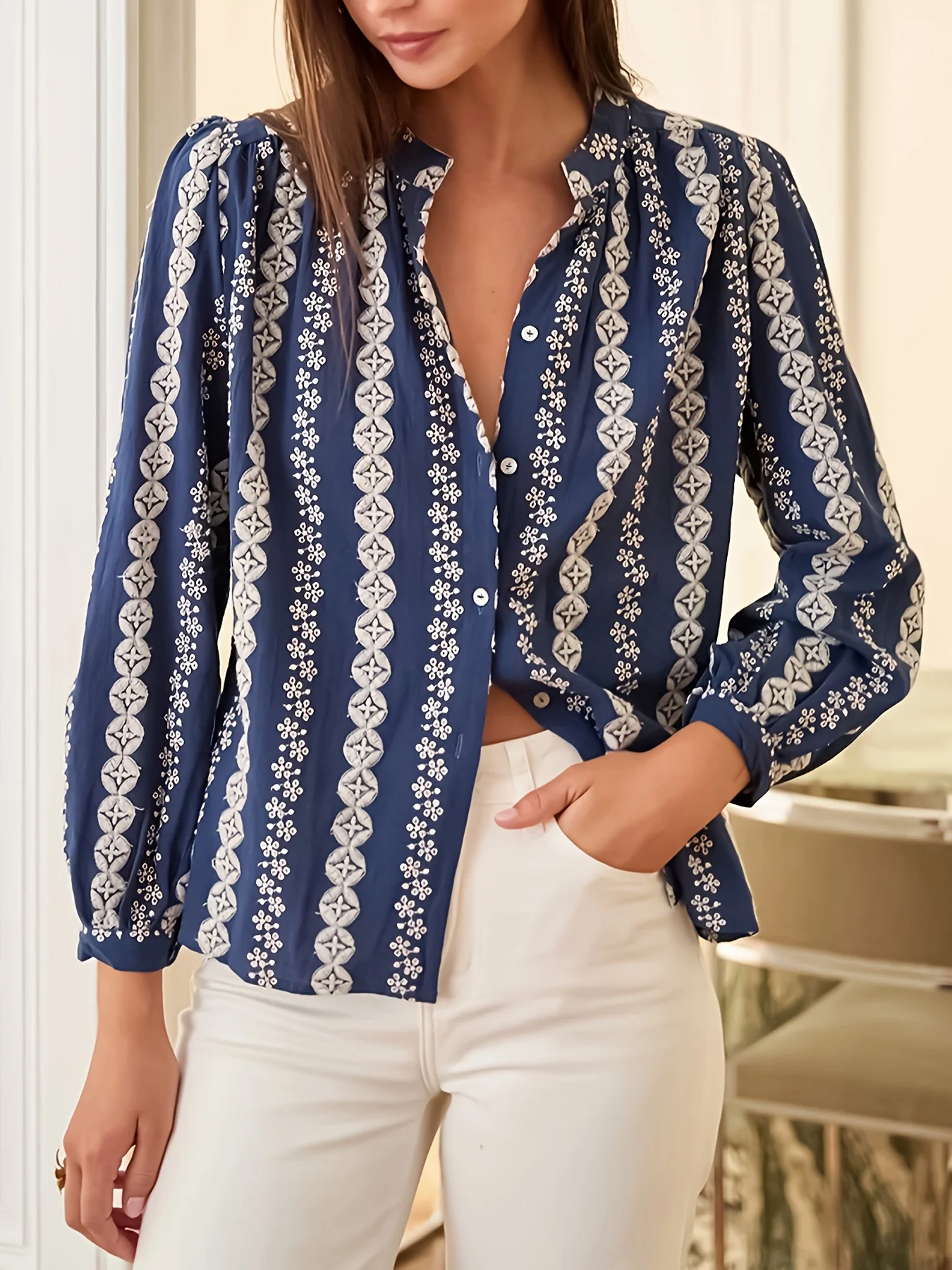 

Блузка больших размеров с воротником-стойкой, рукавами-фонариками, пышными плечами, многоуровневыми манжетами и завязанным краем, свободный топ в стиле бохо